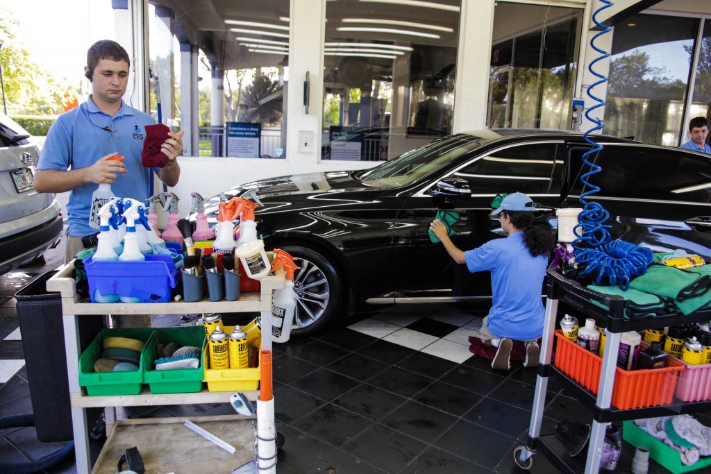 Rising Tide Car Wash Named Winner in Adult Autism Award Parkland Talk