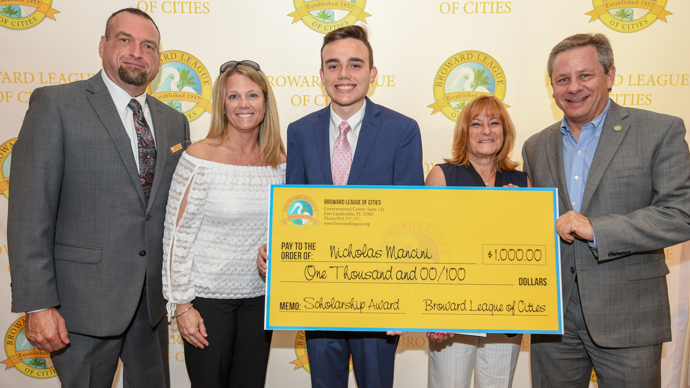 Parkland Resident Wins Scholarship from Broward League of Cities 3