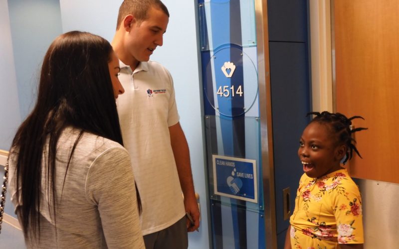 Anthony Rizzo Thanked for $1 million donation, Visits with Cancer Patients at Joe DiMaggio 2