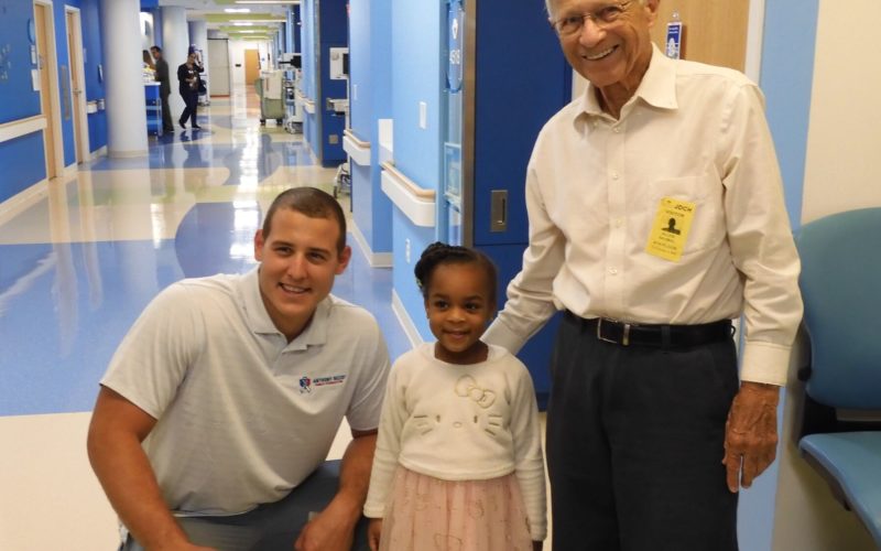 Anthony Rizzo Visits Joe DiMaggio Children’s Hospital
