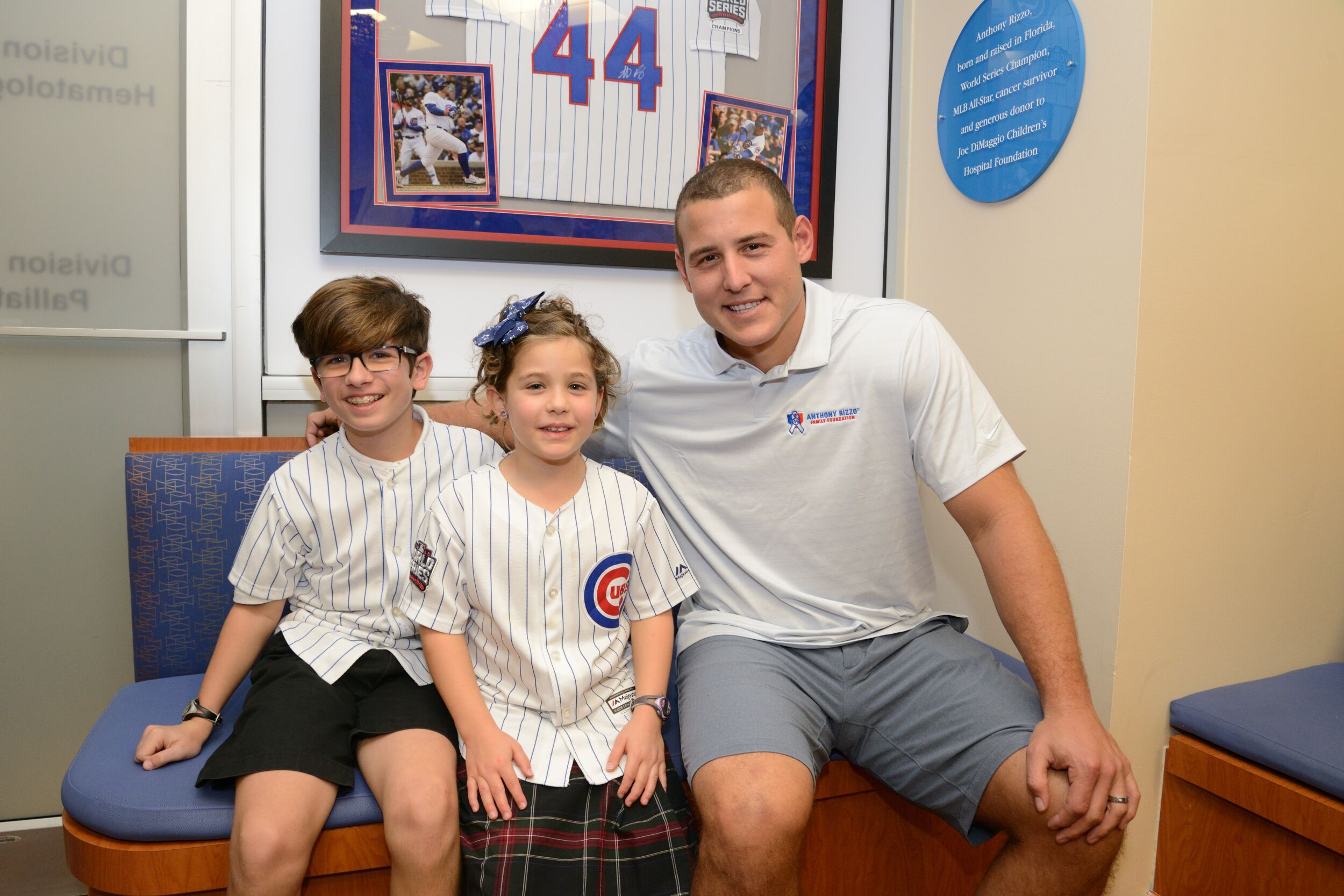 Anthony Rizzo Thanked for $1 million donation, Visits with Cancer Patients  at Joe DiMaggio – Parkland Talk