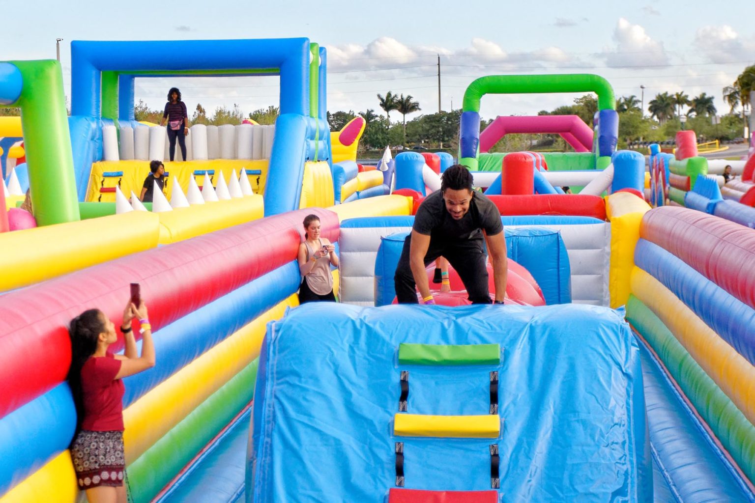 world-s-largest-bounce-house-set-to-inflate-in-boca-raton-beginning