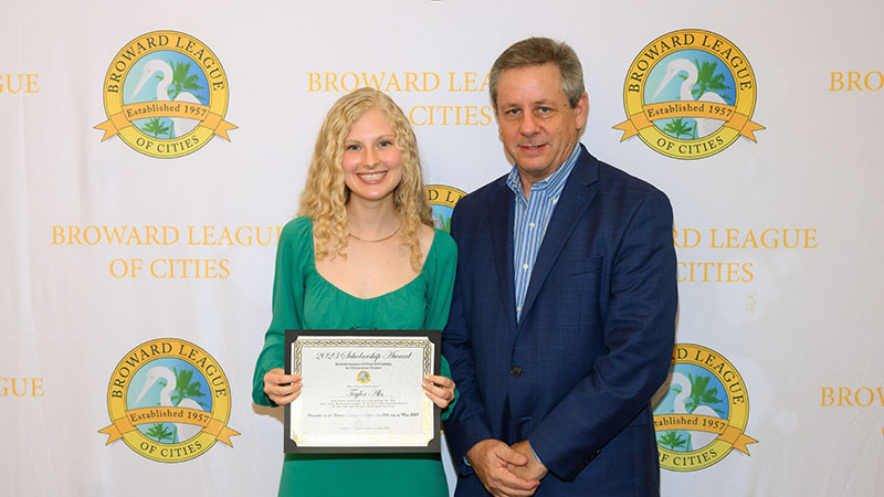 Broward League of Cities Awards 4 High School Students Scholarships for Municipal Government Studies