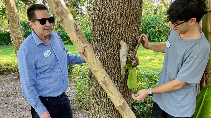 Senior Residents of Aston Gardens Create 'Garden Escape' 