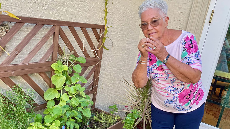 Senior Residents of Aston Gardens Create 'Garden Escape' 