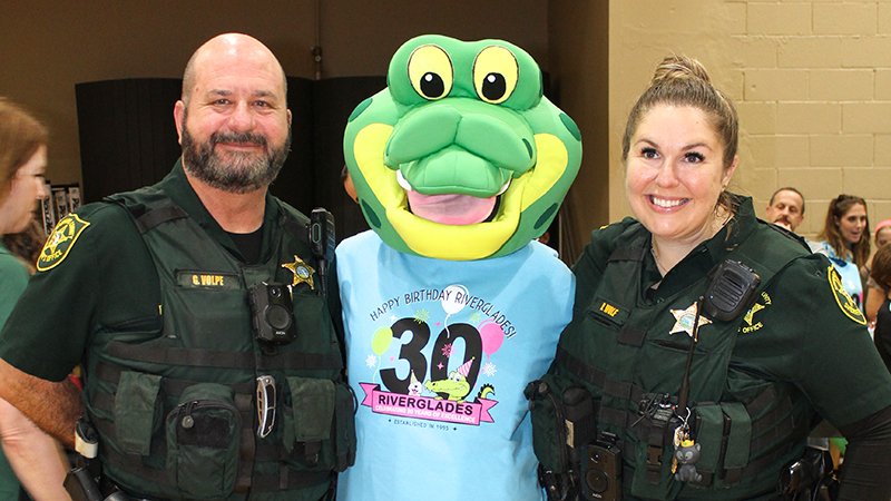 Parkland 'Night Out' to Spotlight School Resource Officers Ahead of New School Year 6 Parkland 'Night Out' to Spotlight School Resource Officers Ahead of New School Year 1