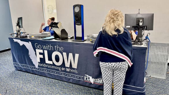 Rep Hunschofsky Hosts Mobile Driver's License Renewal Event in Parkland