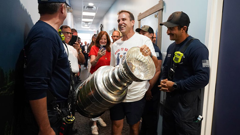 Stanley Cup Visits Eagles’ Haven Wellness Center with Panthers Coach Robb Tallas 4