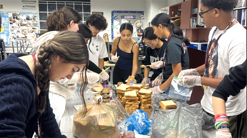 MSD's 'Feeding The Future' PB and J Drive Serves Over 400 Sandwiches 2