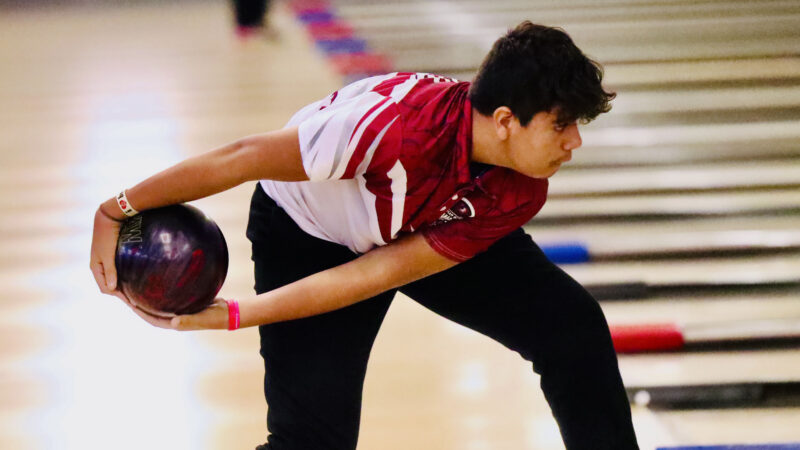 Marjory Stoneman Douglas Bowling Teams Compete in District Championship – Parkland Talk